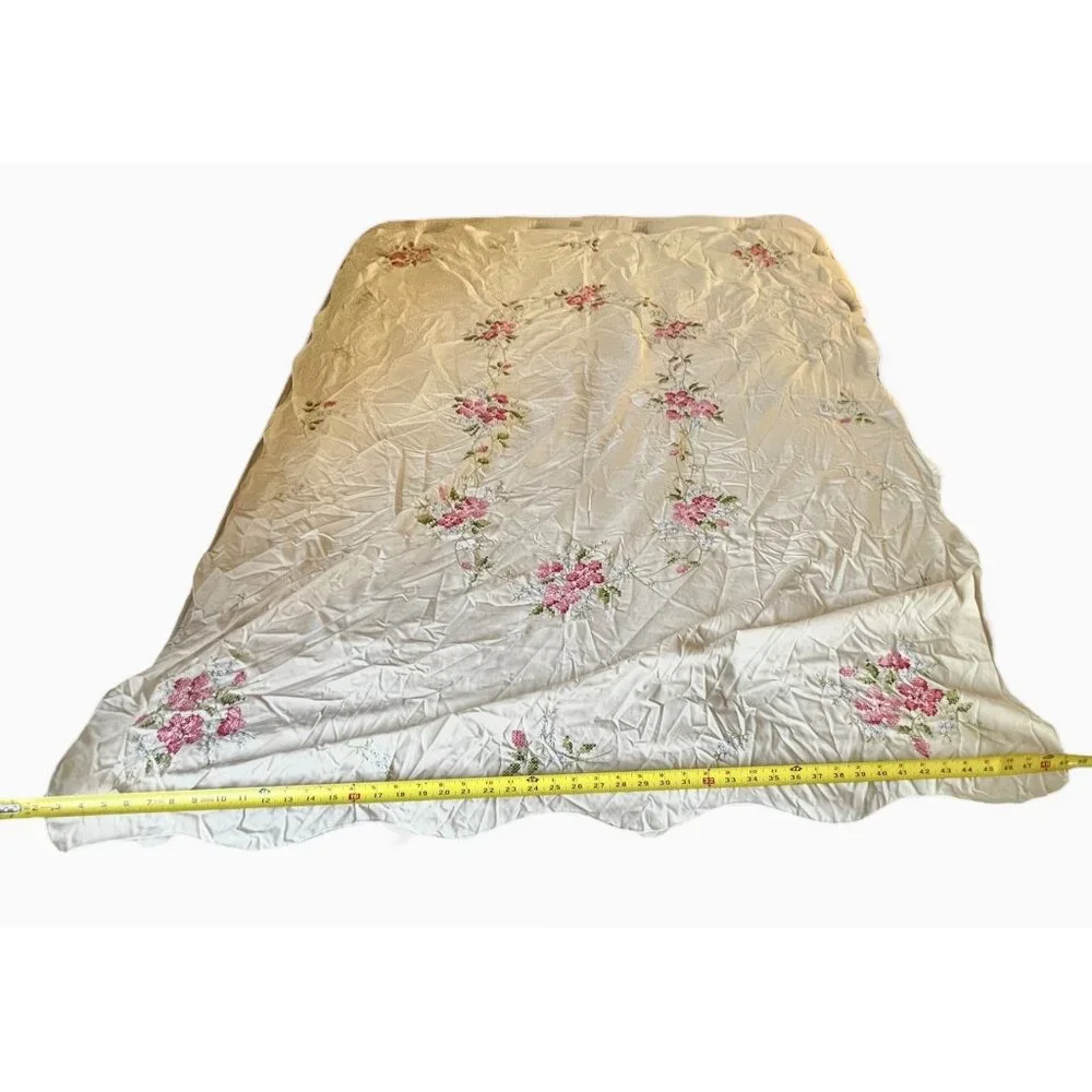 Beige Floral Embroidered Tablecloth 67
